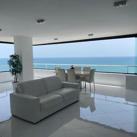 アパート Edificio Playa Mar トレモリノス